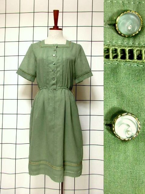 新商品 レトロなSummerワンピースやショート丈ホワイトブラウス UP