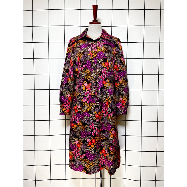 新商品 70'sヨーロッパVintage×レトロポップサイケなワンピース・クラシカルなストライプ×ドットプリーツドレスetc UP