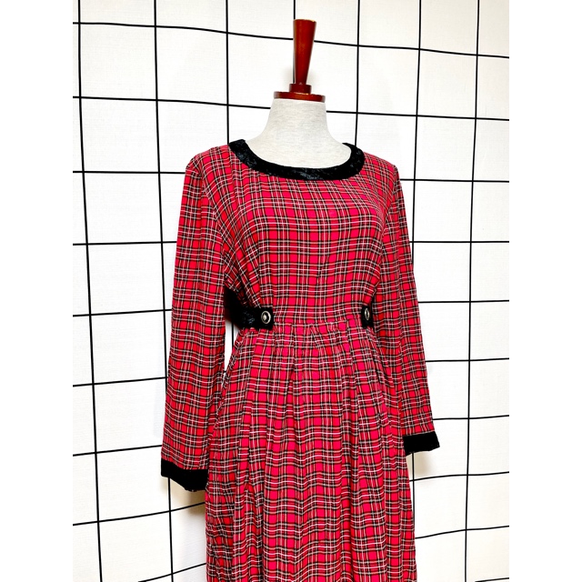 新商品 タータンチェック×ベルベット切り替えワンピースetc UP