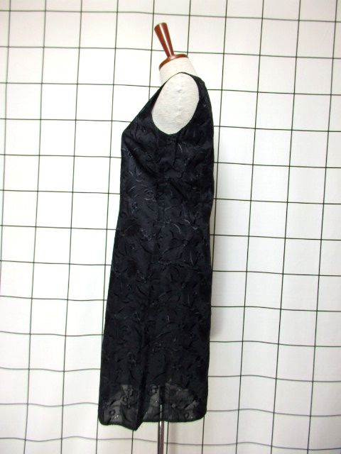 昭和レトロフォーマルロングワンピース刺繍入り透け素材ブラックベルト付きfワンピース